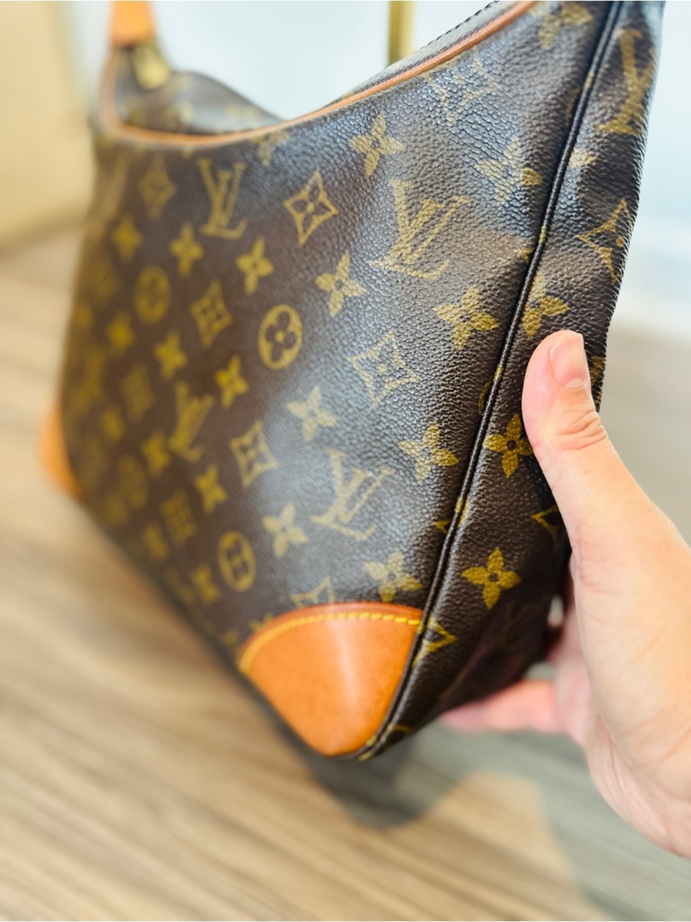 LOUIS VUITTON LV Monogram Bolougne Shoulder bag with dust bag and COA - Picture 5 of 17